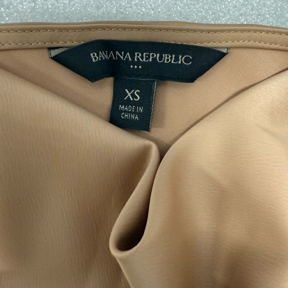 Banana Republic Tan Satin Camisole Top - Picture 5 of 12